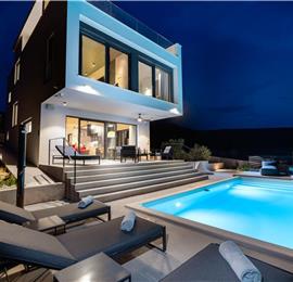 3 Bedroom Villa with Heated Pool and Sea view near Stari Grad, Hvar Island Sleeps 6-8 